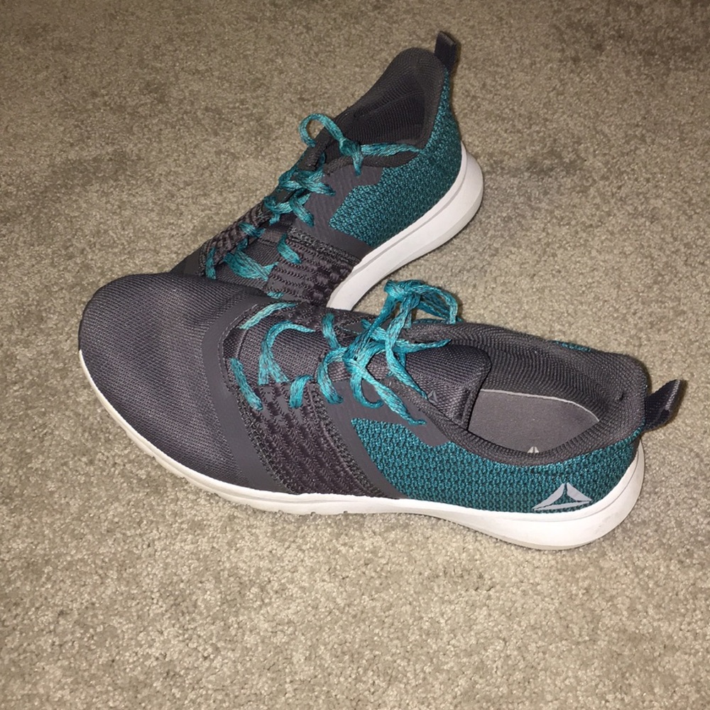 Reebok Tennis Shoes